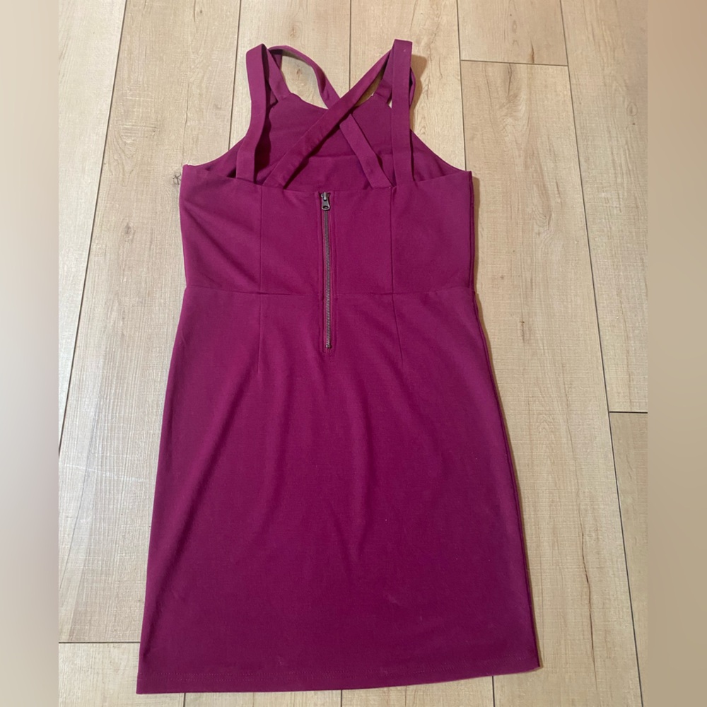 Jack by BB Dakota Burgundy Cross-Back Bodycon Dress | Size Large - Picture 7 of 10
